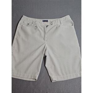 Golf America Shorts Womens 6p Gray & White Pinstripe Golf Shorts